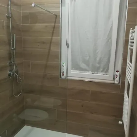 Apartament House *